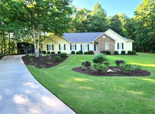 135 Planters Ridge Dr, Lagrange, GA 30240