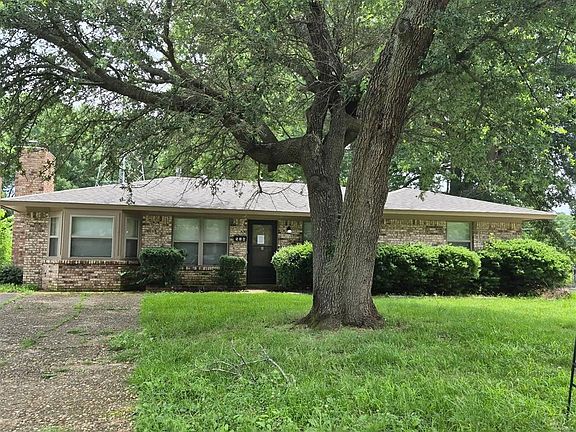2nd image of 516 Wicker Ln