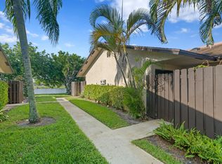 1803 Waterview Cir, Palm Springs, FL 33461