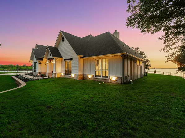 1144 Paradise Cv, Streetman, TX 75859