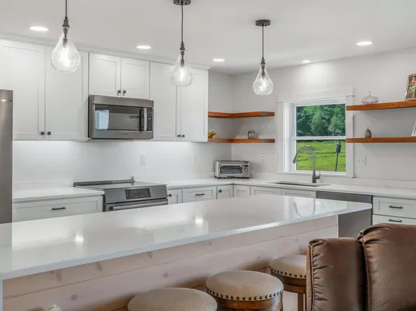 100 Easy Street, Orland, ME 04472