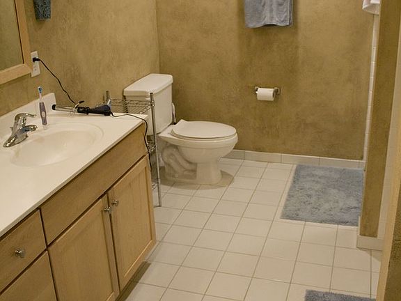 5th image of 4610 E Lake St APT 315