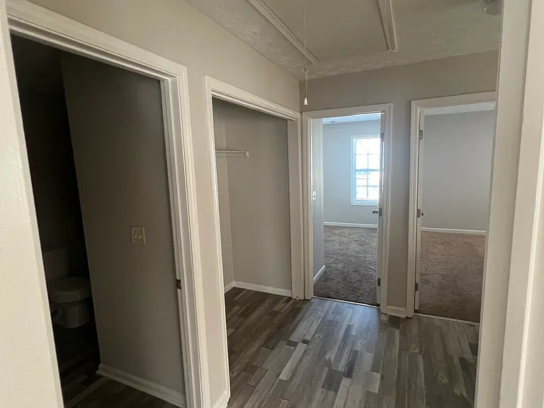188 Alton Cir — Photo 11
