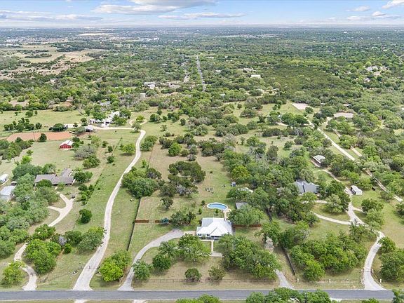 3rd image of 190 Young Ranch Rd
