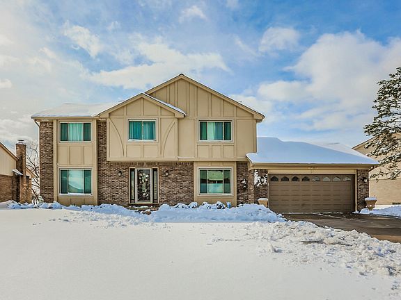 2nd image of 7345 Silver Leaf Ln