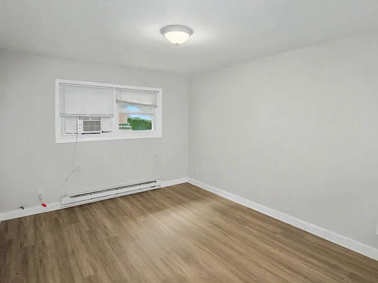 2535 Vail Ave — Photo 7