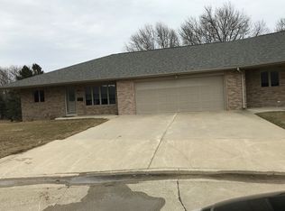 401 Cleveland Ct, Remsen, IA 51050