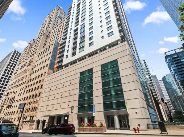 160 E Illinois St APT 1001, Chicago, IL 60611