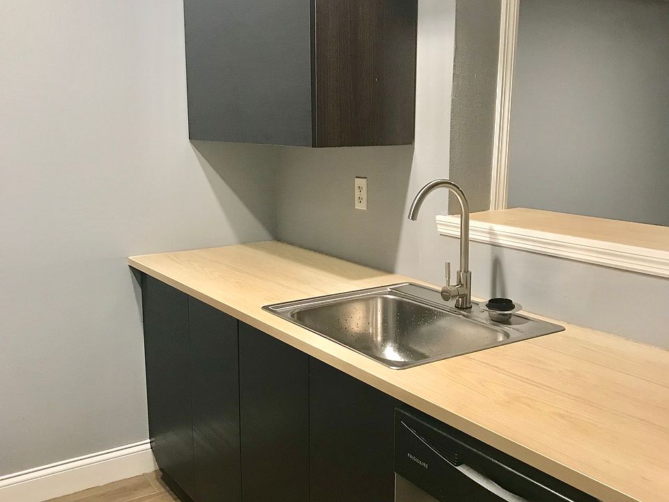 1st image of 5111 Eaglesmere Dr #32-D10