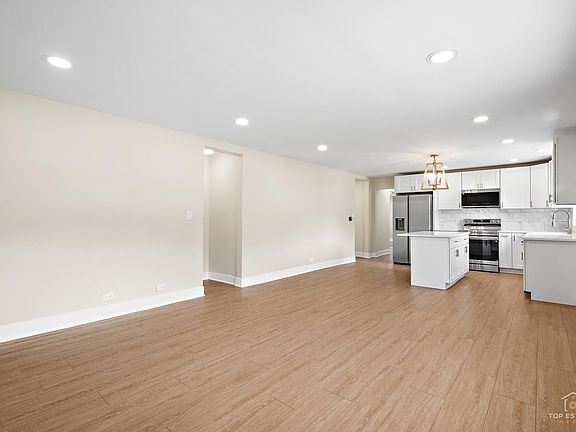 5th image of 5505 Oakton St