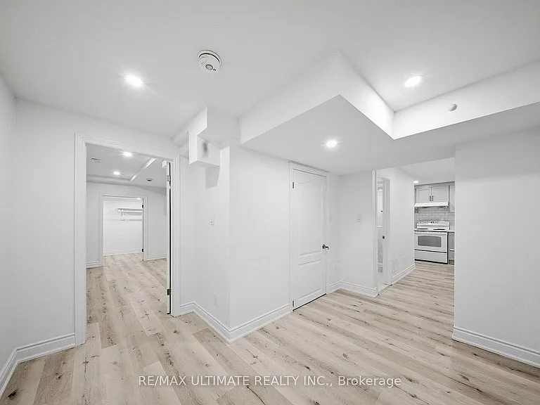 21 Sewells Ln — Photo 6