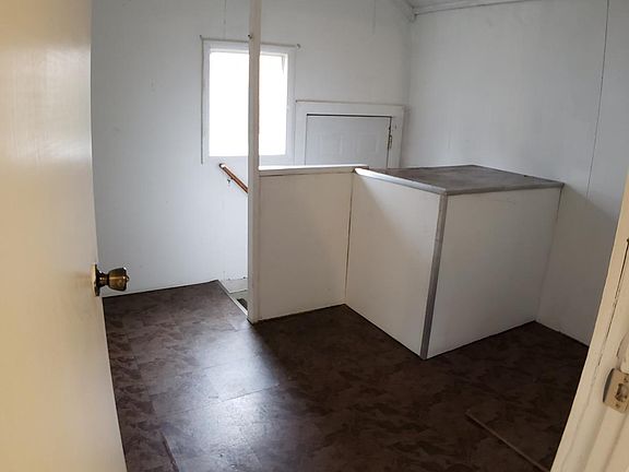 5th image of 378 W 20th St