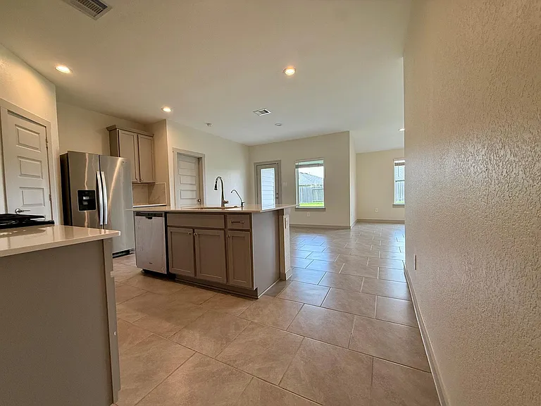 28930 Yukon River Ct — Photo 5