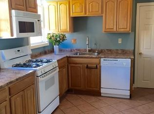 26 Henderson St #2, Somerville, MA 02145
