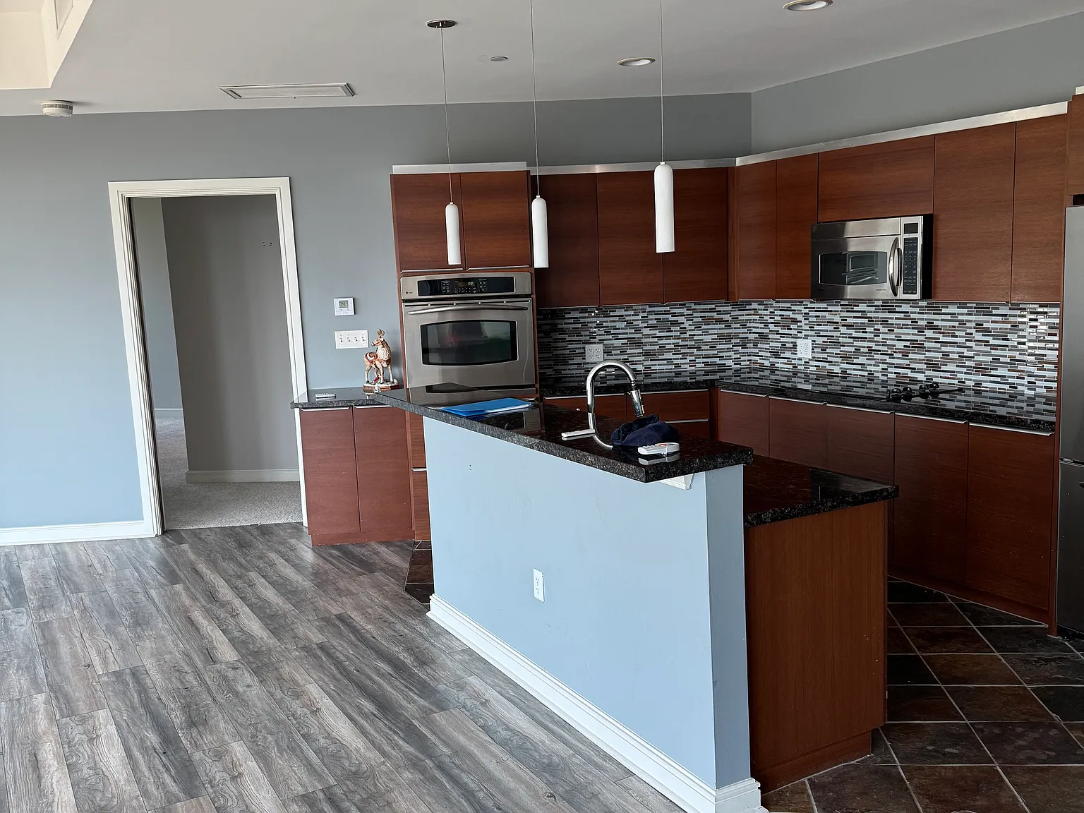 2 bed, 1667 sqft, $2,950 — Photo 1