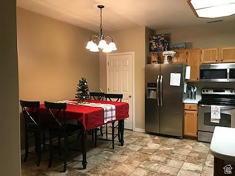 3 bed, 1224 sqft, $569 — Photo 2