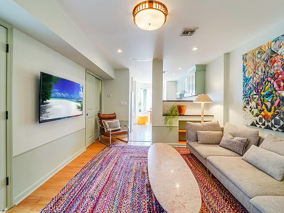 5th image of 87 Palisade Ave #1