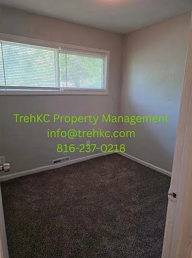 11206 Corrington Ave — Photo 6