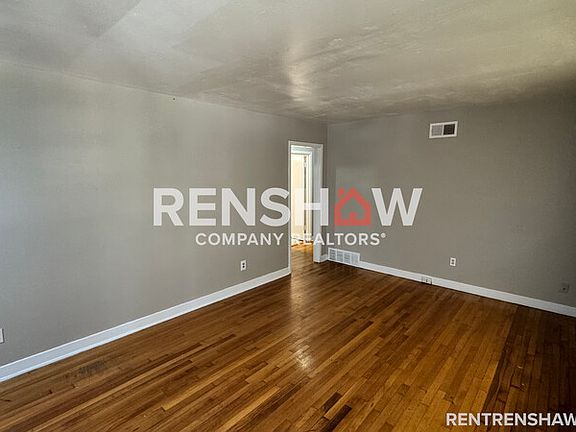 2nd image of 848 Stratford Rd