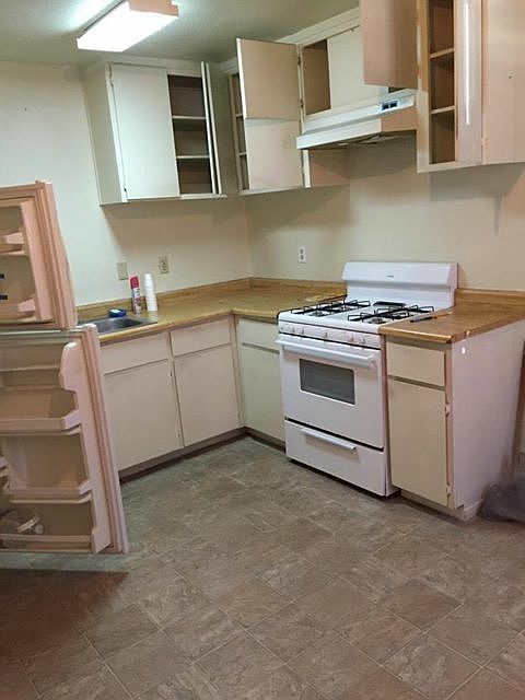 2nd image of 1616 E Market St APT 14