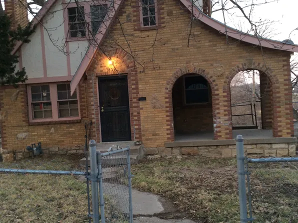 1824 E 47th Ter, Kansas City, MO 64130