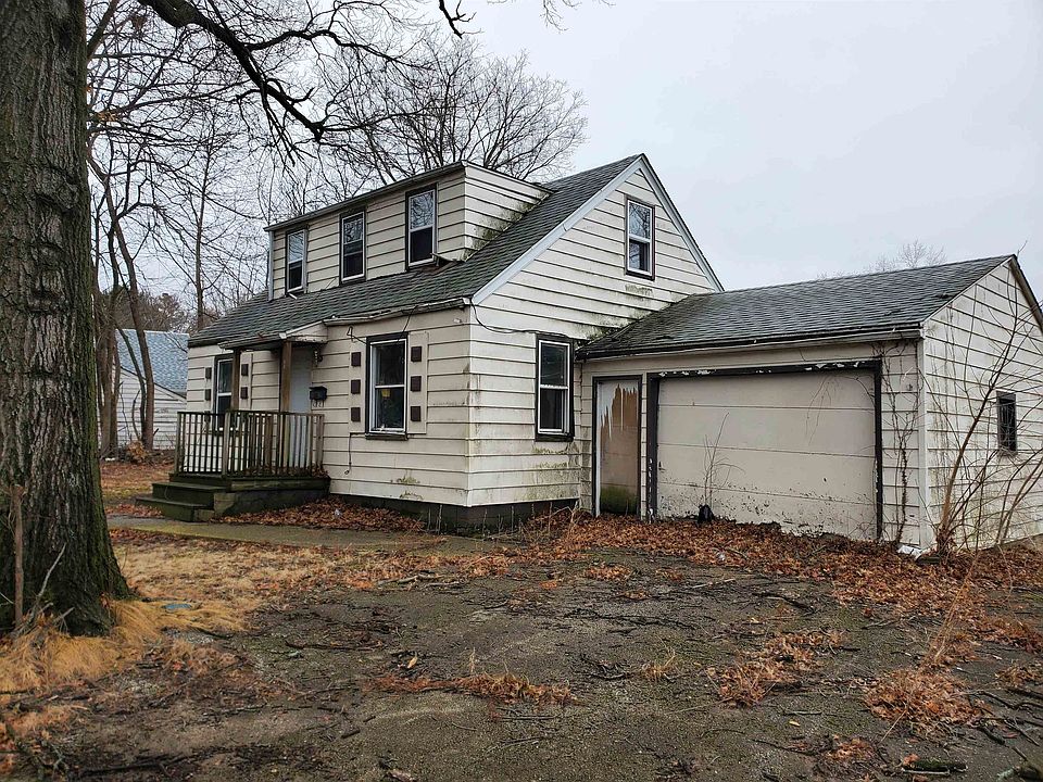 2nd image of 1103 S Sunset Ave