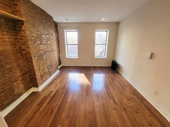 272 W 117th St #1C