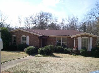 812 Worchester Ct, Birmingham, AL 35235