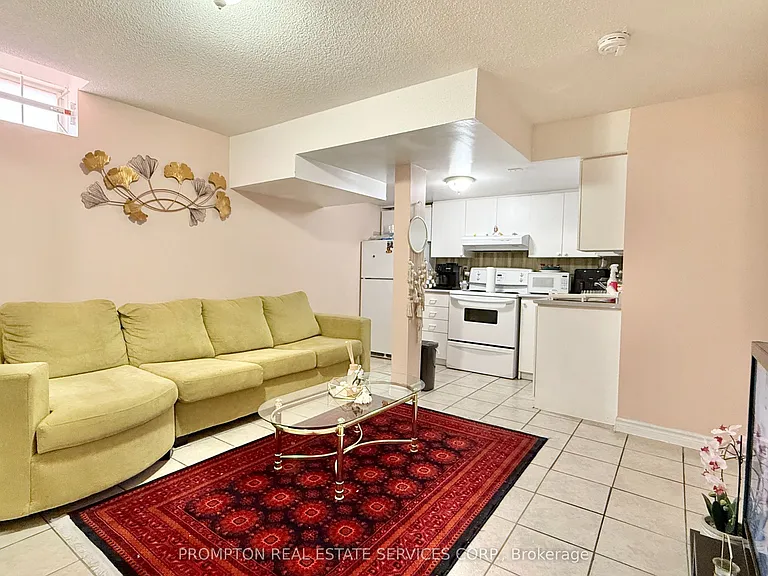 2037 Bur Oak Ave — Photo 28