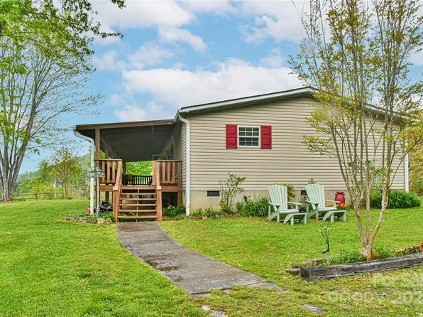 70 Chambers Rd, Weaverville, NC 28787