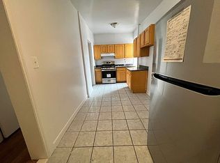 2035 Benedict Ave APT 3F, Bronx, NY 10462