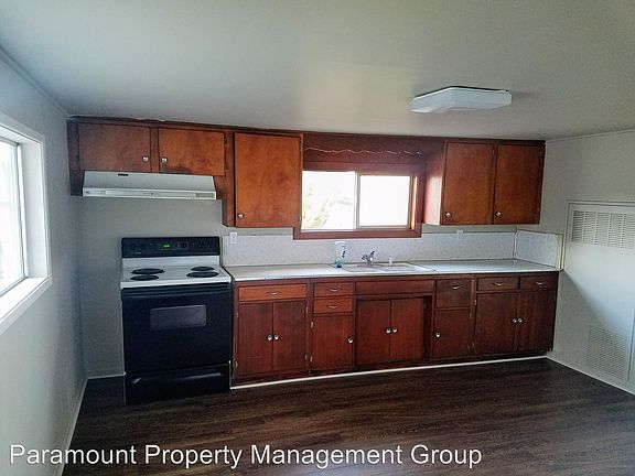 5th image of 950 NW Hogan Ln