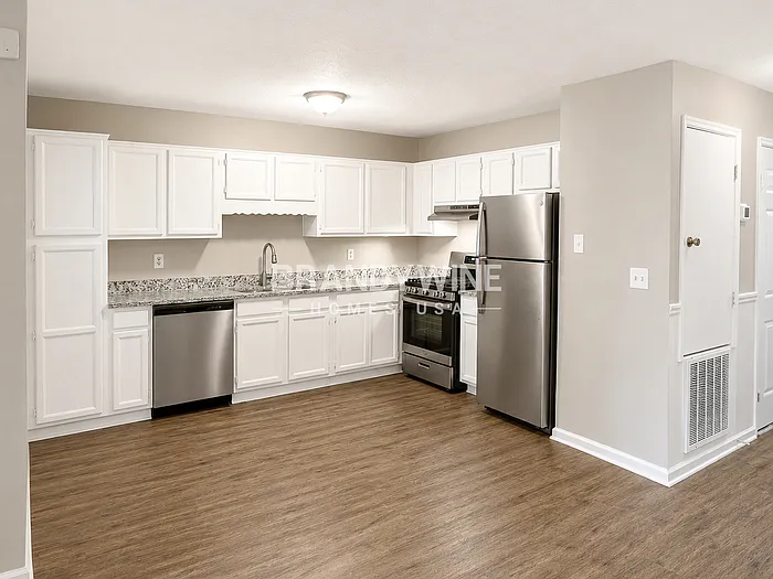 3608 Spring Trce — Photo 6