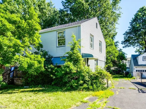 1445 Sulzer Ave, Euclid, OH 44132
