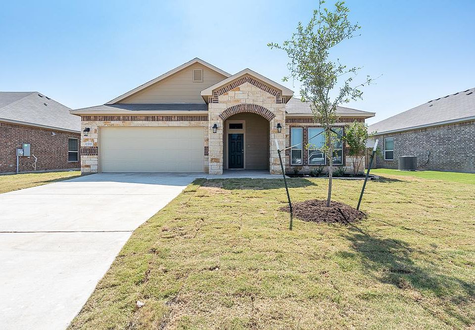 1st image of 10221 Eaglefire Dr