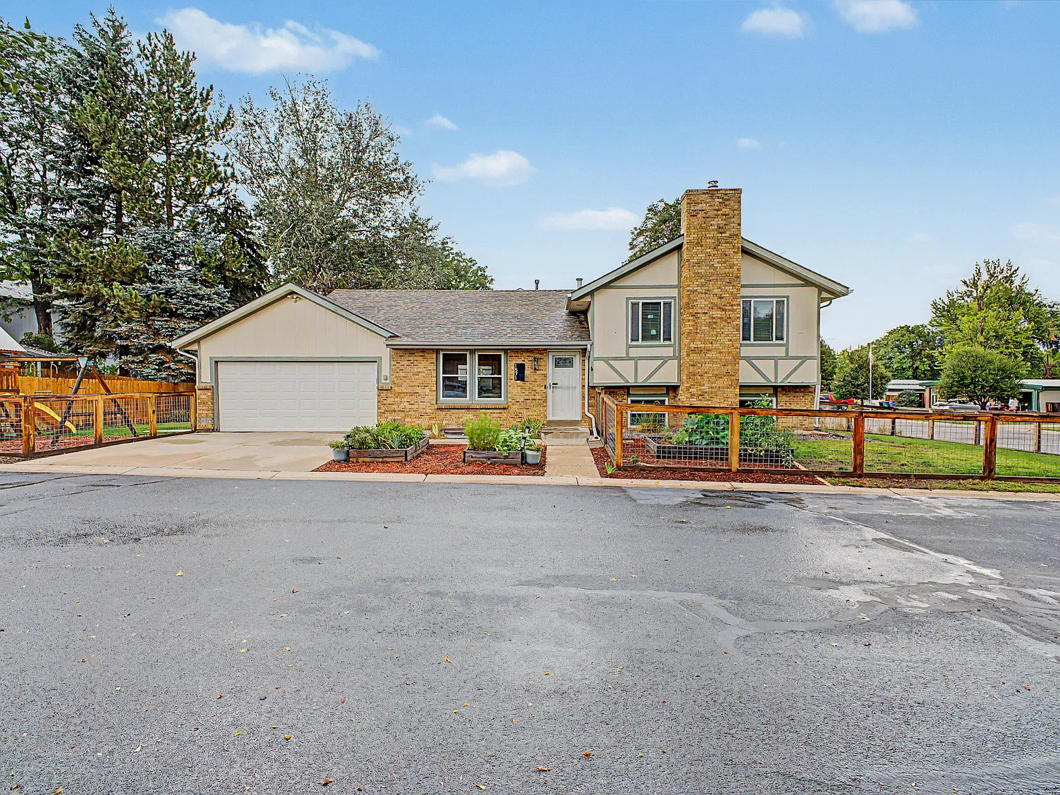 5 bed, 2309 sqft, $3,650 — Photo 1