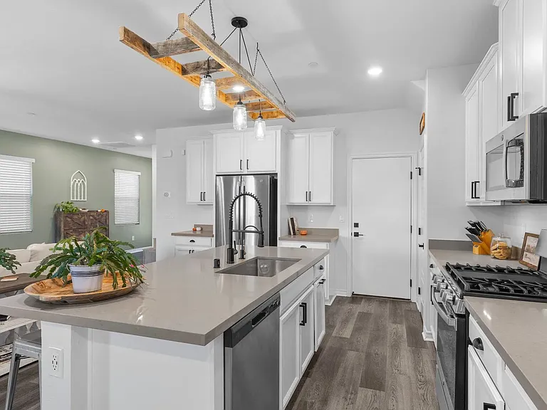 8866 Sasquatch Run Ave — Photo 24