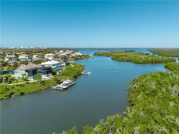 17049 Marina Cove Ln, Fort Myers, FL 33908