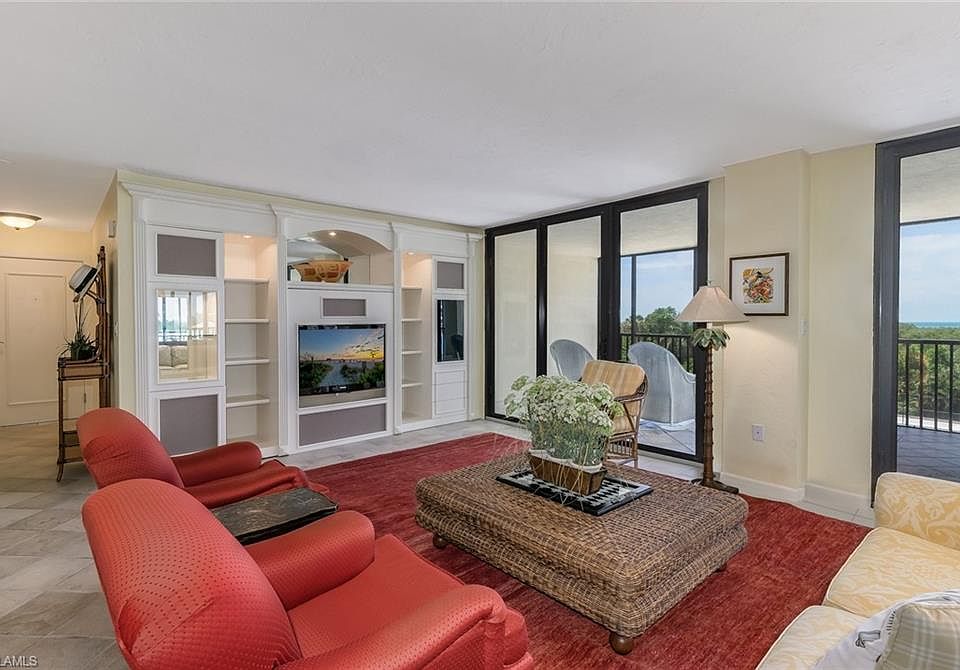 1st image of 5601 Turtle Bay Dr APT 304