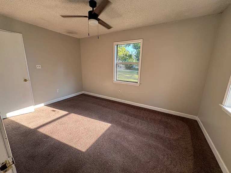 509 Church St — Photo 11