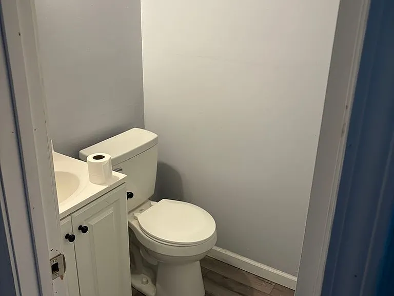 811 S Fairview Rd — Photo 12