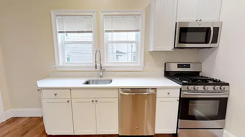 12 Claremon St #1 Photo 1