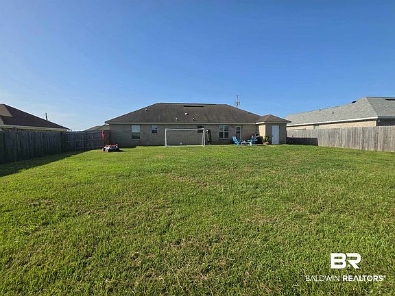 4th image of 15636 Medway Ct
