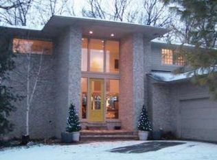 2578 Arneth Rd, West Bloomfield, MI 48324
