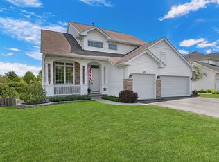 977 Autumn Dr, Antioch, IL