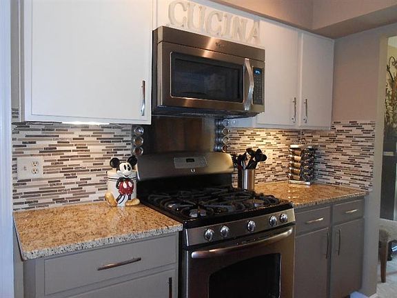 4th image of 6273 Arrowpoint Dr