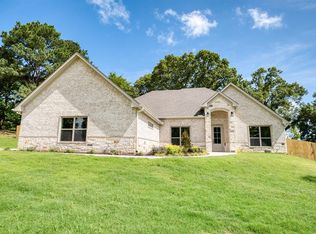 12110 Oak Grove Dr, Lindale, TX 75771