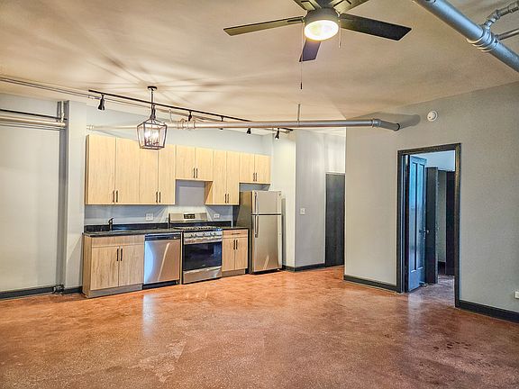 4th image of 5021 N Damen Ave #G