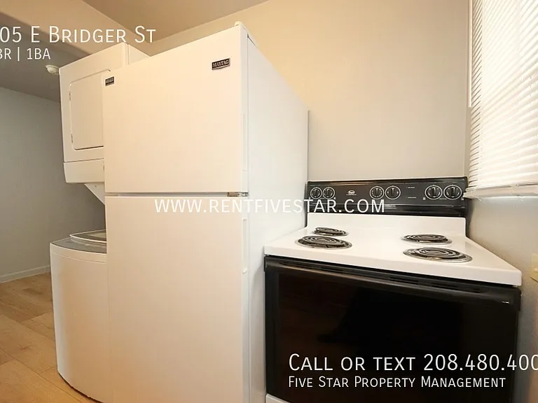 905 E Bridger St — Photo 6
