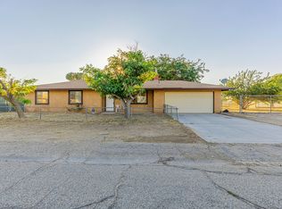 41419 158th St E, Lake Los Angeles, CA 93535